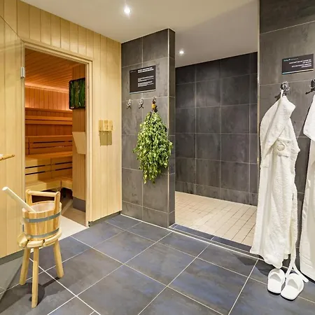 Occidental Newa Hotel