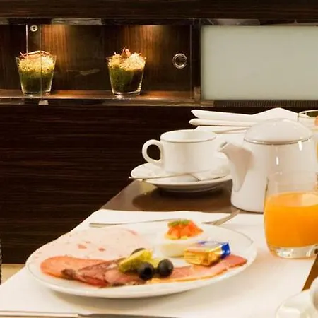 Occidental Newa Hotel